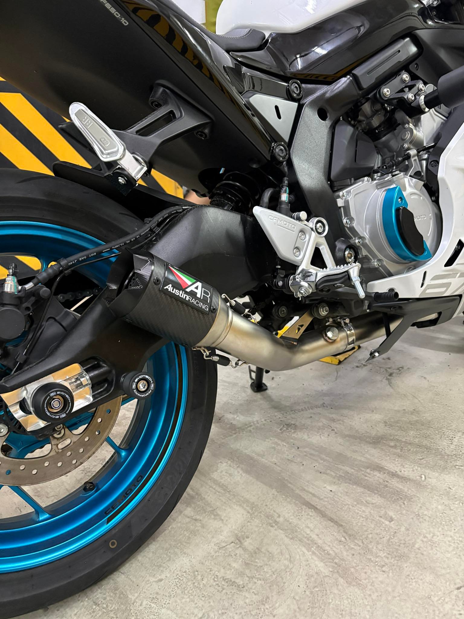 AR 61MM Full System Exhaust - Image 3